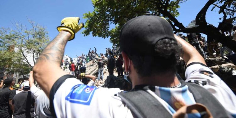 El trabajo “hombro con hombro” en Colombia tras el sismo de 7.4
