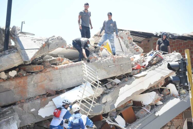 El trabajo “hombro con hombro” en Colombia tras el sismo de 7.4