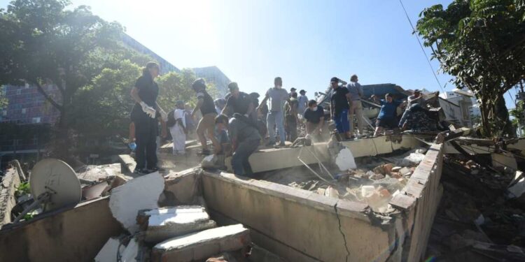 El trabajo “hombro con hombro” en Colombia tras el sismo de 7.4