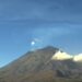 El Popocatépetl registró 16 exhalaciones de baja intensidad y emisión continua de gases. | AMEXI/FOTO: Cenapred