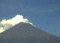 El Popocatépetl registró 77 exhalaciones, un sismo volcanotectónico y emisiones de ceniza con dirección al oeste-suroeste durante las últimas 24 horas. | AMEXI/FOTO: Cenapred