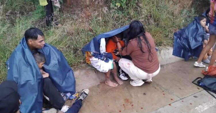 Cuatro menores entre los heridos por volcadura en Oaxaca