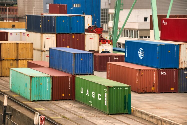 Exportaciones mexicanas crecen 43.7%% en julio, su mayor dinamismo en más de 5 años