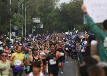 Maratón CDMX 2026: 30 mil corredores, cierres viales y rutas alternas