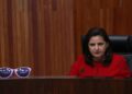 Mónica Soto renuncia al TEPJF; oposición cuestiona falta de "causa grave"