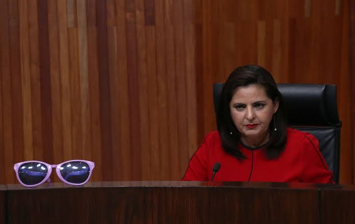 Mónica Soto renuncia al TEPJF; oposición cuestiona falta de "causa grave"