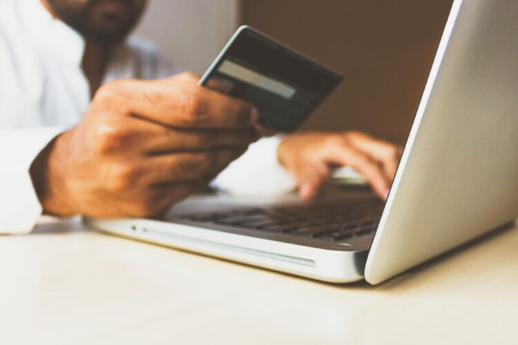 Urge acelerar pagos digitales para crecer: México Evalúa