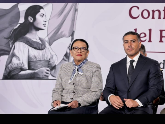 El titular de la SSPC, Omar García Harfuch informa que se han desplegado mil 557 elementos de la Guardia Nacional y el Ejército en Michoacán para proteger “la cadena del aguacate”. AMEXI/FOTO/ Presidencia