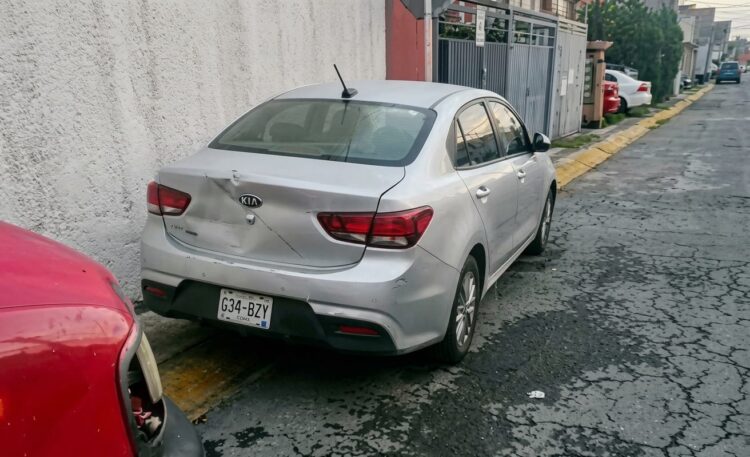 Hallan en Tecámac auto ligado al crimen del músico de Camilo Séptimo