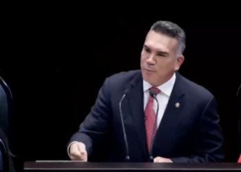 Ayer no fue el día de la presidenta; “esta lucha está ganada y nuestra obligación es resistir”: Alito Moreno