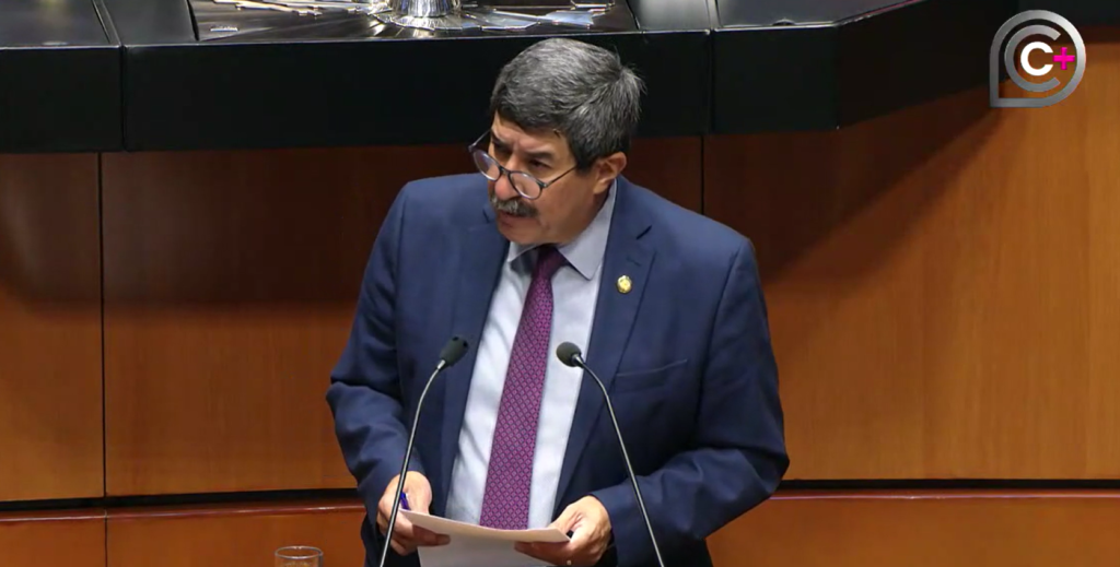 Javier Corral sostuvo que la reforma busca combatir fraudes y suplantaciones