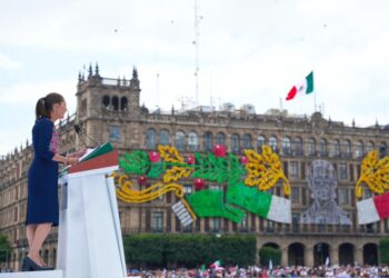 Claudia Sheinbaum cierra su gira por su Segundo Informe en el Zócalo de la CDMX. AMEXI Foto Presidencia