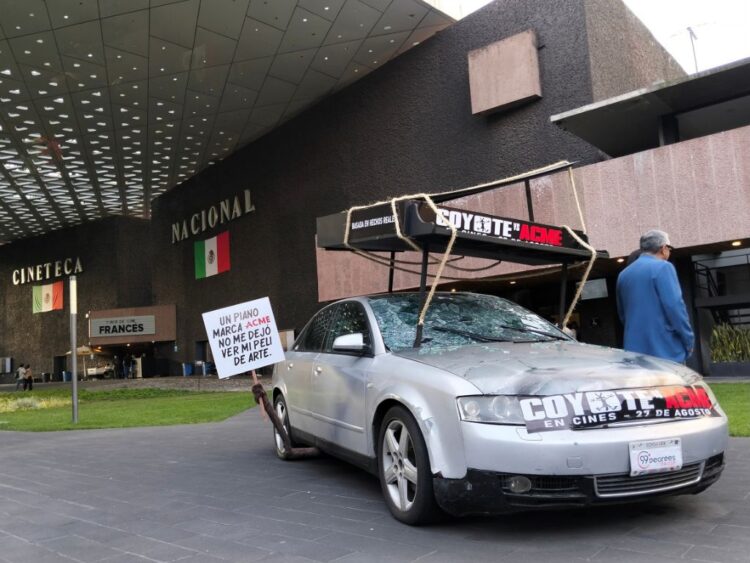 El Coyote reúne a fanáticos en la Cineteca Nacional de Xoco