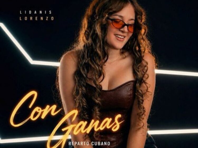 Lidanis Lorenzo posa durante la presentación de “Con Ganas”, su nuevo lanzamiento inspirado en los ritmos cubanos y urbanos.