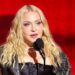 Madonna durante su presentación en los MTV Video Music Awards 2026 junto a Sabrina Carpenter y Charli XCX.