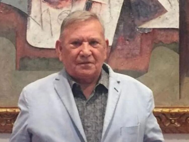 Fotografía de Chucho Gallegos, fundador de la revista TVyNovelas y pionero del periodismo de espectáculos en México, quien murió a los 84 años.