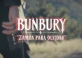 Enrique Bunbury durante una presentación musical, en el marco del estreno de su videoclip “Zamba para Olvidar”.