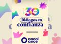 Conductoras y colaboradores de “Diálogos en Confianza” durante una emisión del programa de Canal Once, que celebra 30 años al aire.
