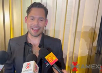 Emmanuel Palomares durante la presentación de Tierra de Amor y Coraje, producción que grabó durante tres meses en Arizona.
