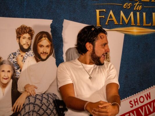 Paco de Miguel durante la conferencia de prensa de “Mi familia es tu familia”, espectáculo que presentará en el Teatro Metropólitan.