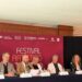 Artistas e intérpretes durante una presentación del Festival Artístico de Otoño, encuentro que reunirá a más de 400 participantes y 120 obras en distintas sedes.