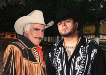 Vicente Fernández y Lenin Ramírez en la promoción de la nueva versión de “Cruz de Olvido”, colaboración que forma parte del álbum Tributo al Rey con Banda (Grandes Duetos) Vol. 2.
