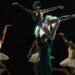 “El lago de los cisnes” llega al Auditorio Nacional con dos funciones, música en vivo y una mirada contemporánea al clásico. | AMEXI/FOTO: IG @cndanzamx