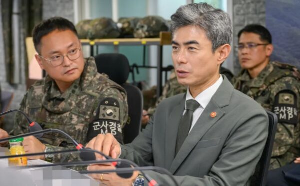 El ministro de Defensa de la República de Corea, Kang Sin-cheol.