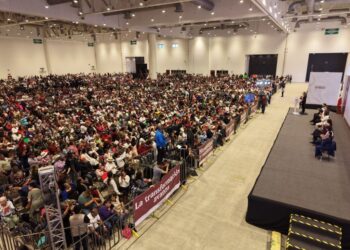 La presidenta Claudia Sheinbaum destaca los avances del tren México-Querétaro en su gira de rendición de cuentas Honestidad y resultados en Querétaro. AMEXI
