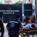 Heridos en enfrentamiento en Penal de Jojutla, Morelos, son llevados a hospital. AMEXI Foto Especial