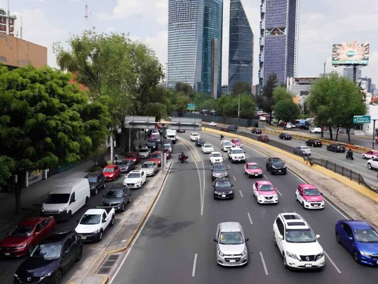 Hoy No Circula 2 de septiembre. AMEXI Foto
