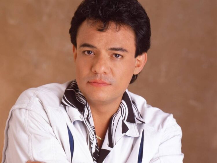 De “Secretos” a los tenis: José José inspira una nueva edición especial