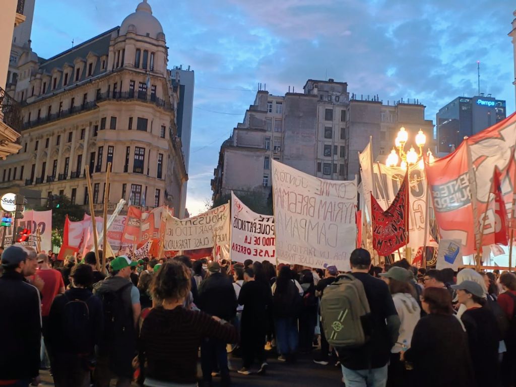 La marcha de la bronca. AMEXI foto Cortesía especial