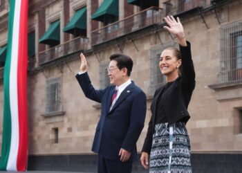 Lee Jae-Myung, presidente de Corea del Sur, y Claudia Sheinbaum en Palacio Nacional. AMEXI Foto X Gobierno de México