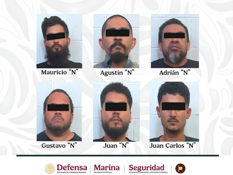 Los detenidos en el operativo de Puerto Peñasco. AMEXI Foto