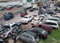 más de 200 vehículos viejos