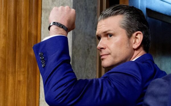 El secretario de Defensa de estados Unidos, Pete Hegseth, enfrenta un juicio político.