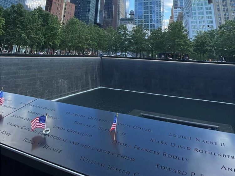 Reflecting Absence, memorial levantado donde estuvieron las Torres Gemelas en Nueva York. AMEXI Foto RRSS