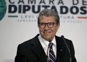 Monreal propone nueva ley para regular el cabildeo en el Congreso