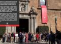 Minuto de silencio en la Universidad de Granada por el asesinato de Claudia Tacoronte, en México.