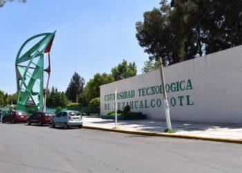 Trabajadores de Universidad Tecnológica de Nezahualcóyotl denuncian presión laboral y despidos