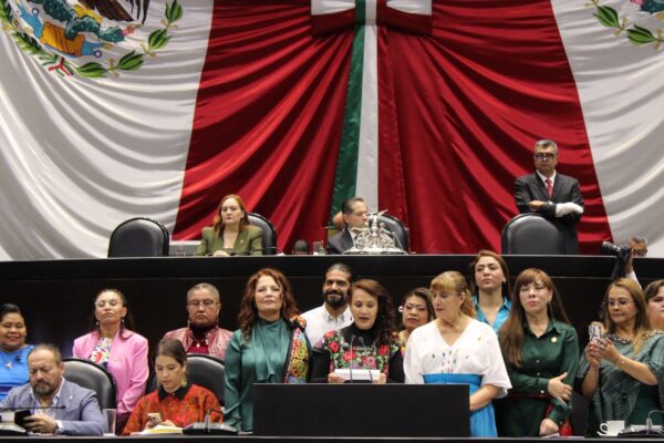"Ocasión en la que refrendamos que independencia, libertad y soberanía significan que ninguna potencia extranjera decide por el pueblo de México": Dolres Padierna