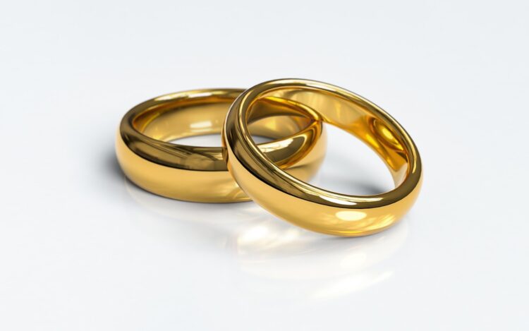 Matrimonios repuntan y divorcios bajan en 2025 en México: INEGI
