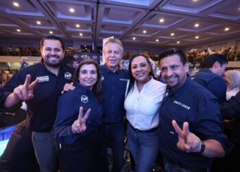 Anuncia el PAN activación nacional contra Morena.
