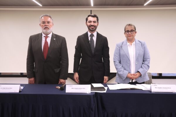 Representantes de la Segob y transportistas dialogan para alcanzar acuerdos sobre las movilizaciones y los bloqueos carreteros