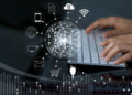 Conectar medios, consumidores y transacciones comerciales, la ventaja del Retail Media