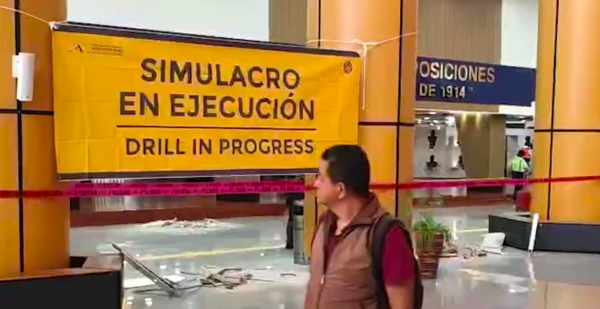 Sábado 24 de octubre: simulacro de sismo en el Aeropuerto Internacional de la CDMX. AMEXI/Foto: @AICM_mx