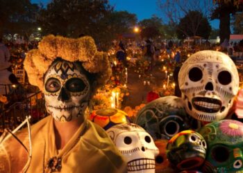 Mil 500 policías resguardarán el orden en celebraciones por Día de Muertos en Oaxaca