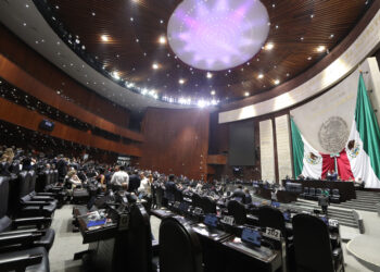 Sesión de la Cámara de Diputados durante la aprobación del dictamen de la Ley de Ingresos 2027.