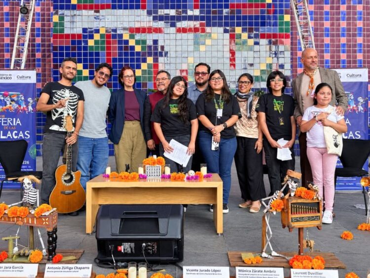 Cartel y actividades de la XXVI Feria de las Calacas de Alas y Raíces 2026, que incluirá música, teatro, talleres, narración oral y ofrendas para celebrar el Día de Muertos en la Ciudad de México.